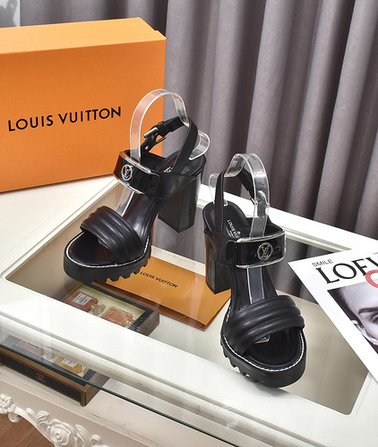 Lv European and American style fashion sandals 35-40-873b6686